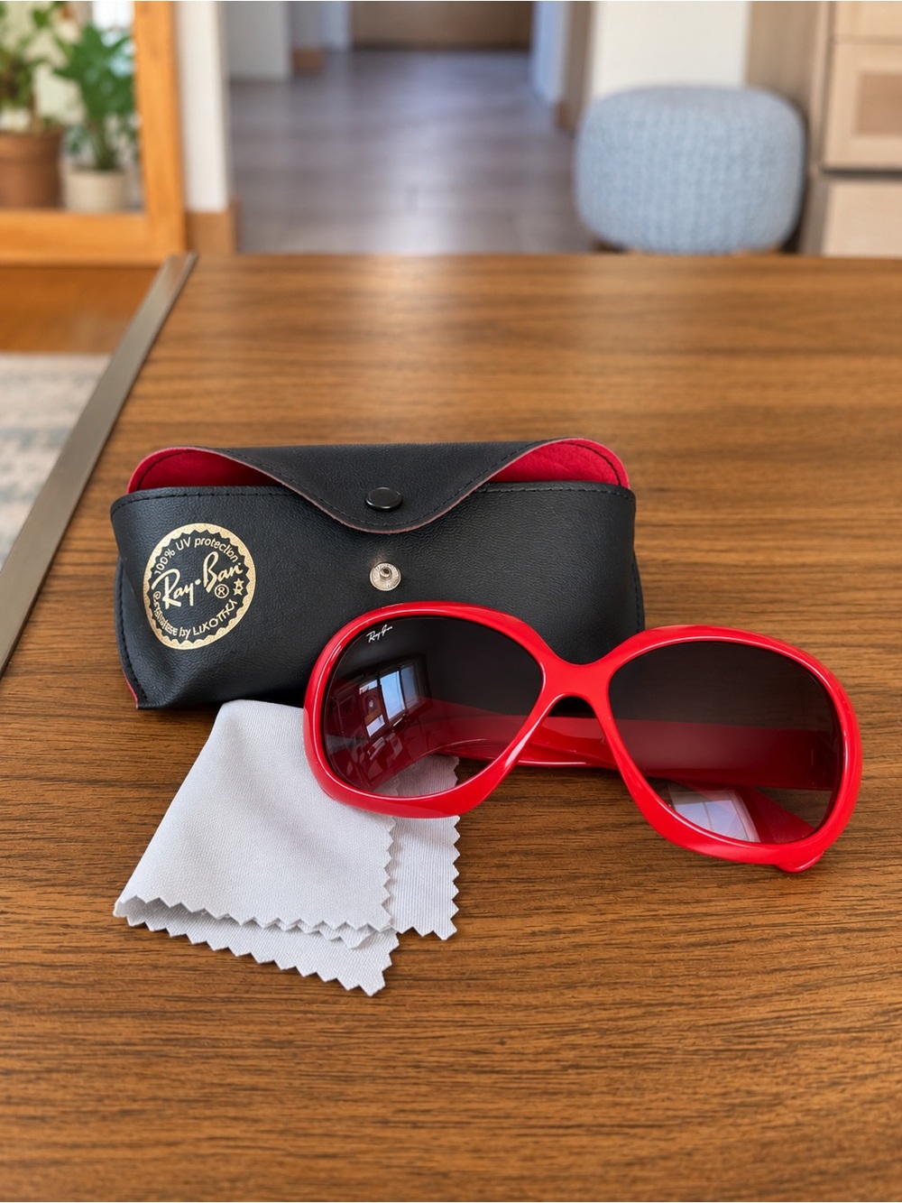 Ray-Ban RB4098 Jackie Ohh II Sunglasses – Red
